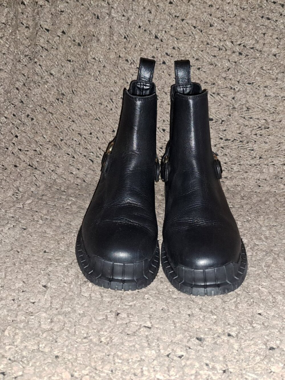LOVE MOSCHINO-Black Leather/Gold Hearts/Gold Lettering-Sz 37-Near Mint - Picture 3 of 8